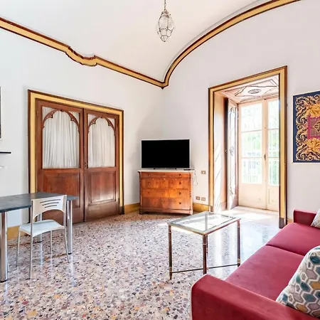 Charming Apartment - Historic Center - Happy Rentals Gênes